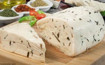 OTLU PEYNİR 1 KG BİDON